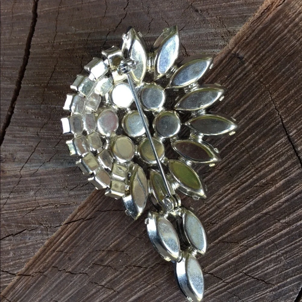 Vintage Black Rhinestone Brooch